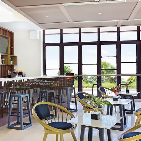 Grand Livio Kuta Hotel Legian Zewnętrze zdjęcie