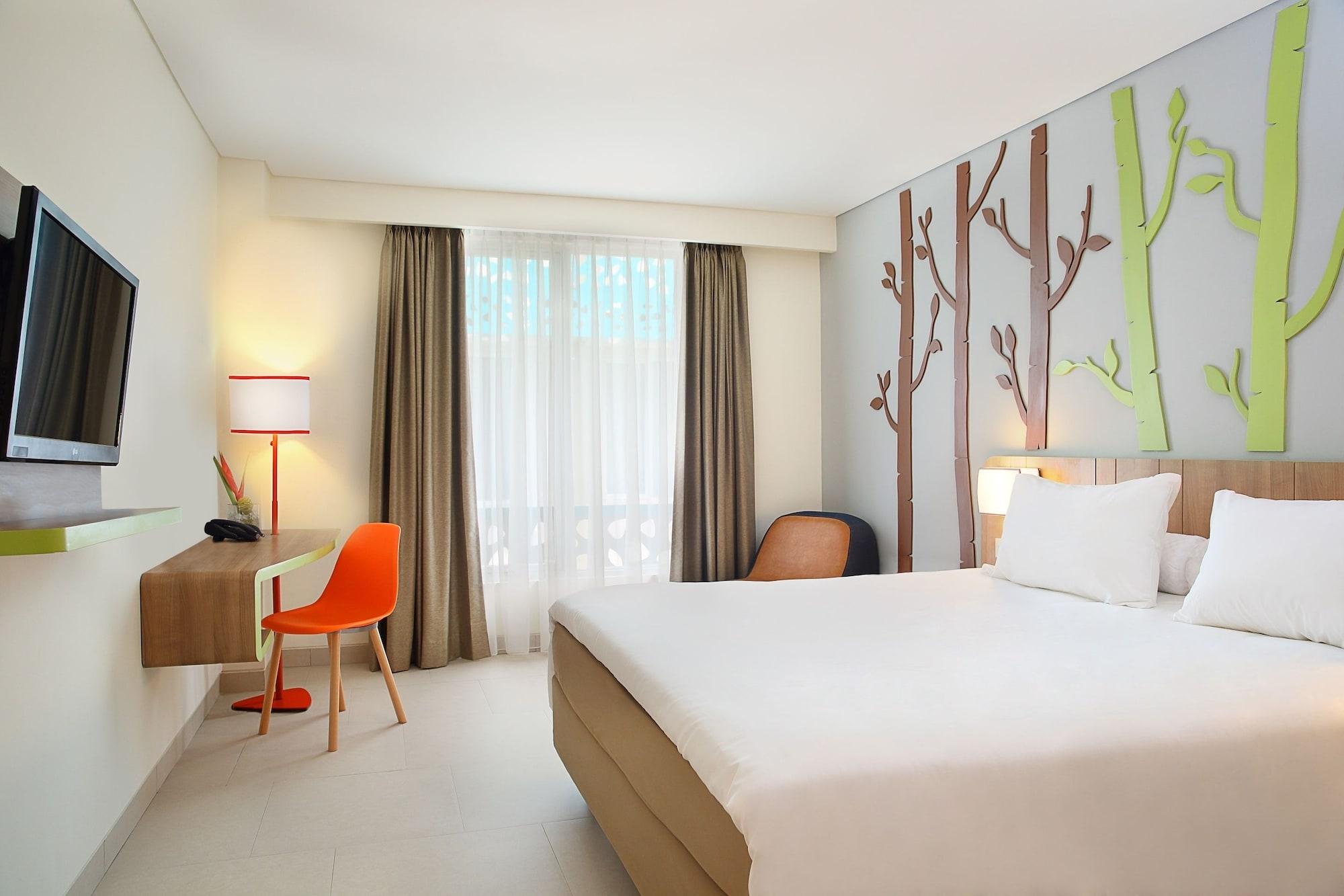 Grand Livio Kuta Hotel Legian Zewnętrze zdjęcie