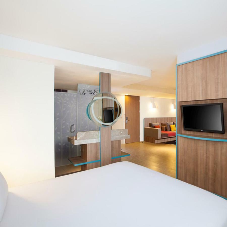 Grand Livio Kuta Hotel Legian Zewnętrze zdjęcie