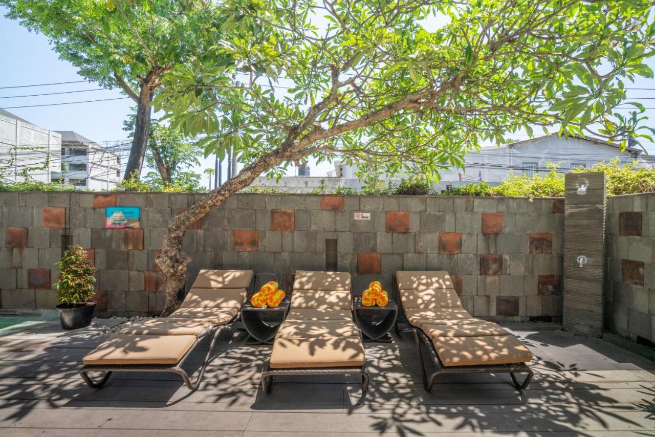 Grand Livio Kuta Hotel Legian Zewnętrze zdjęcie