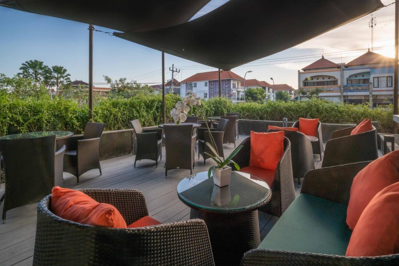 Grand Livio Kuta Hotel Legian Zewnętrze zdjęcie
