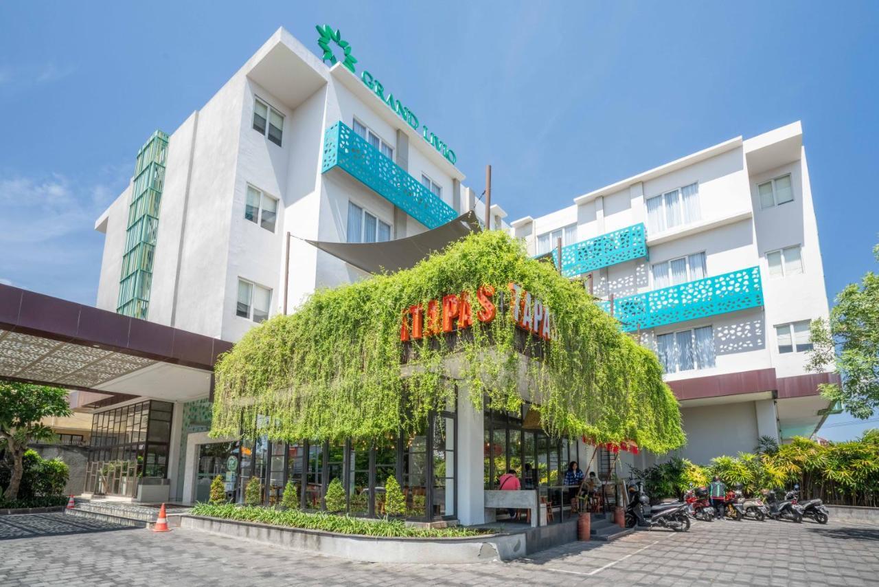 Grand Livio Kuta Hotel Legian Zewnętrze zdjęcie